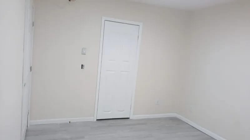 433-435 Prescott Ave unit 435 Rear, Scranton, PA 18510 - photo 1