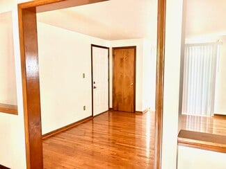 6878 Nickis Ln Unit ABCD, Niagara Falls, NY 14304