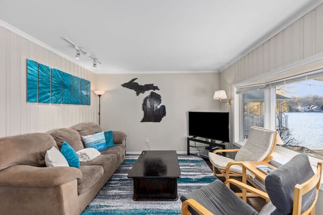 8685 Je-Ne-be Dr NE unit ID1364137P, Rockford, MI 49341 - photo 2