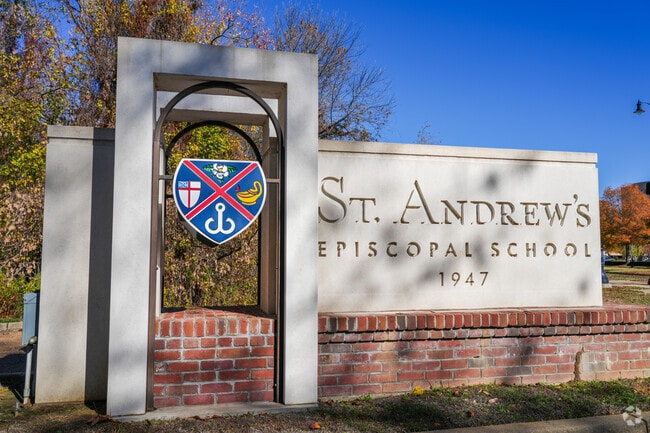 St. Andrew's Episcopal School is a private school located in Ridgeland, Mississippi.