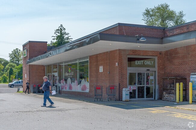MyTown Marketplace is next door to Rosendale for groceries.
