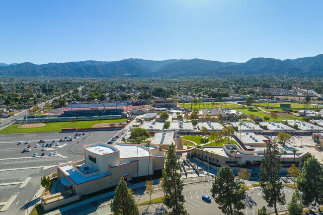 Corona High School, Corona CA Rankings & Reviews