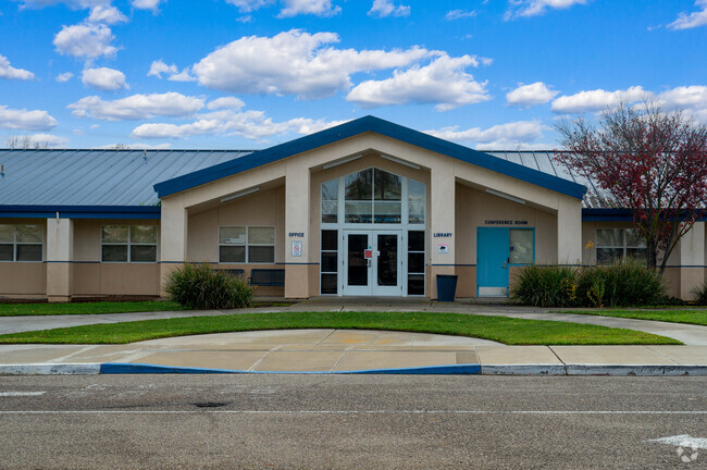 Timber Point Elementary School offers its students lots of extracurricular activities.