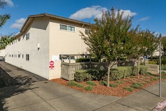 1265 Pacific Ave, Santa Rosa, CA 95404