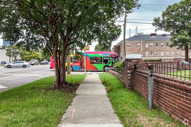 The Comet transit system covers all of metro Columbia, including Historic Waverly.