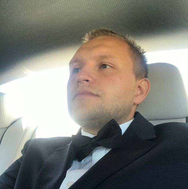 Agent Photo