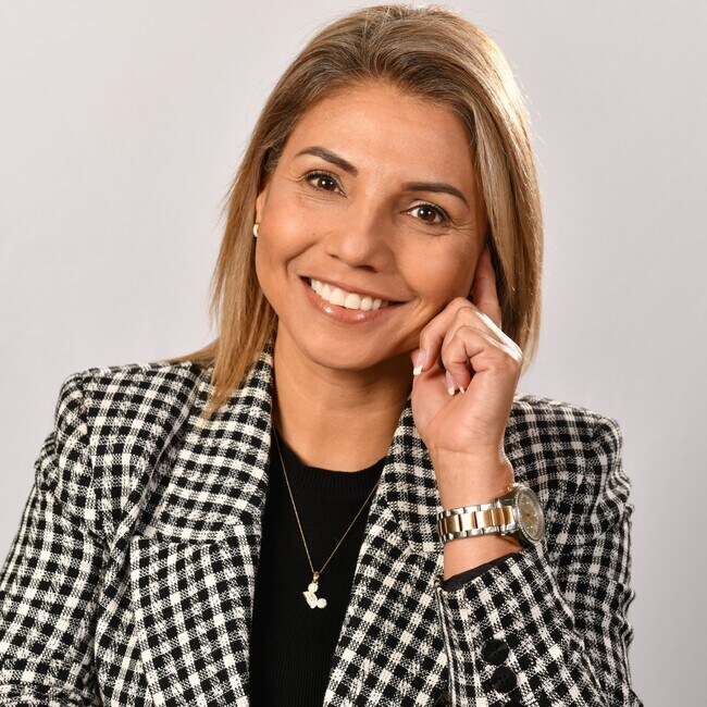 Agent Photo