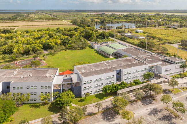 Mandarin Lakes K-8 Center in Homestead, FL is a good school to enroll your child.