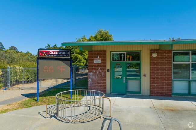 Glenwood Elementary features a technology lab and a comprehensive music program at Peacock.