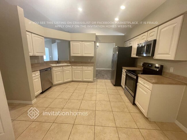 6886 Eagle Ridge Loop, Lakeland, FL 33813 - photo 5