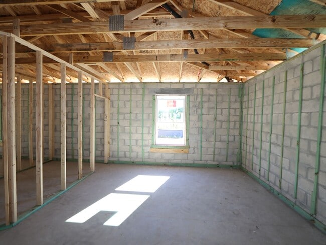 8425 Fox Den Cove, Lakeland, FL 33810 - photo 3