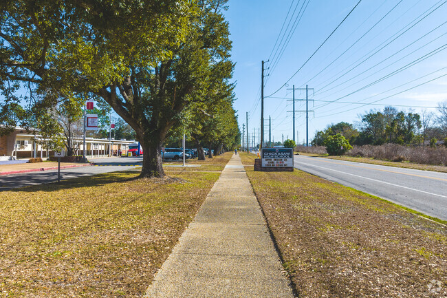 Chickasaw Middle School-sidewalk