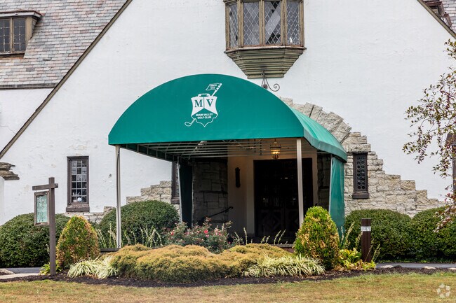 Hillcrest residents can experience Miami Valley Golf Club's fine dining.