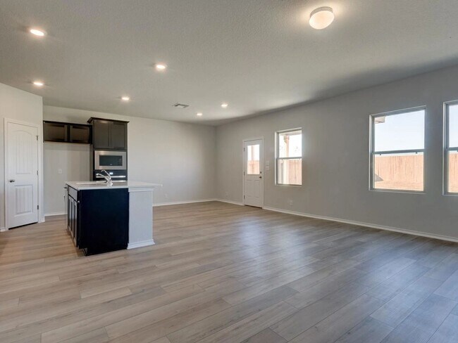 14743 Lower Pass unit 36457455, San Antonio, TX 78252 - photo 3