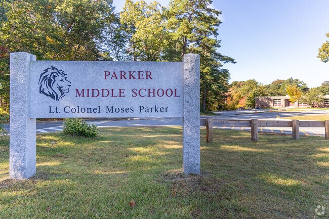 Parker Middle School is located in the North Chelmsford neighborhood of Massachusetts.