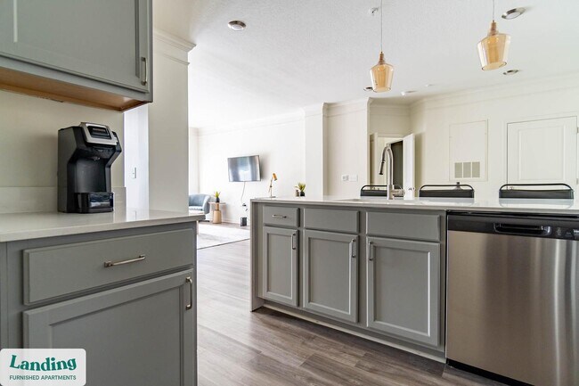 1017 Umstead Hollow Place unit 1107, Cary, NC 27513 - photo 7