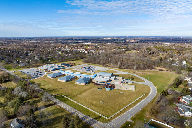 Mason Elementary School serves students in grades 3-5.
