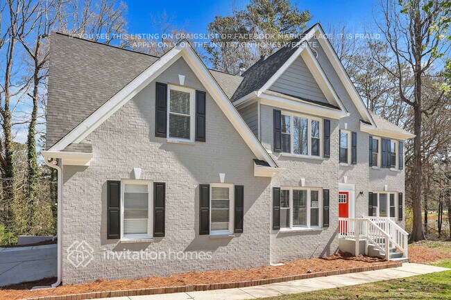 1810 Collines Ave SW, Atlanta, GA 30331 - photo 2