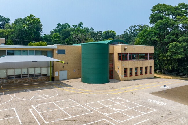 The rear of the Crestwood Elementary School building.