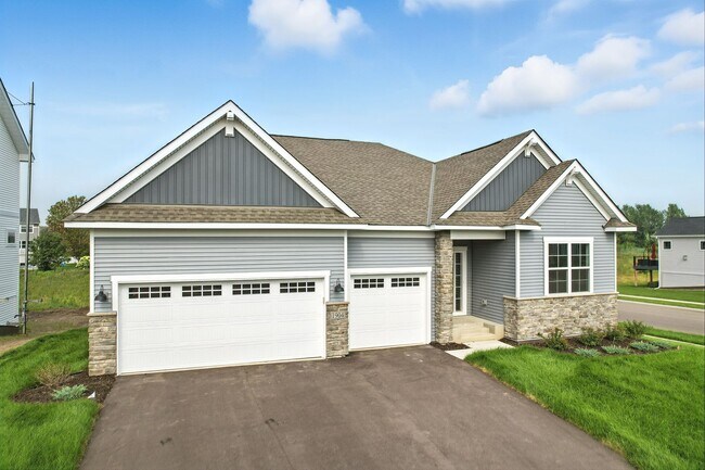 1904 Sparrow Dr, Shakopee, MN 55379 - photo 4