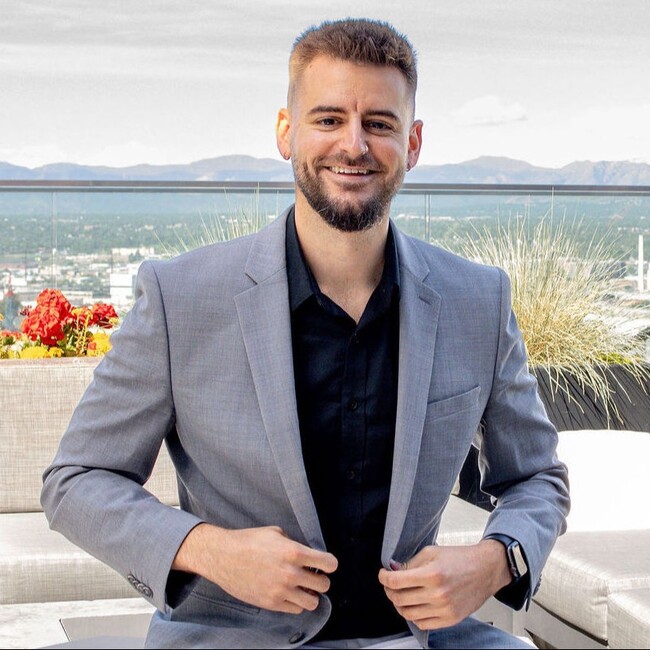 Agent Photo