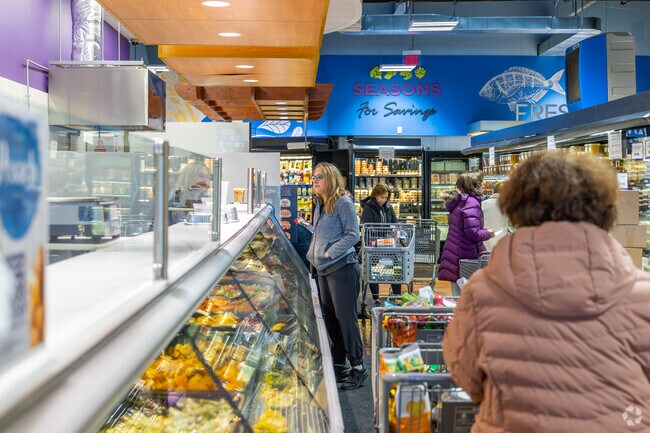 Seasons near Ward Acres is a popular location for fresh produce and seafood.