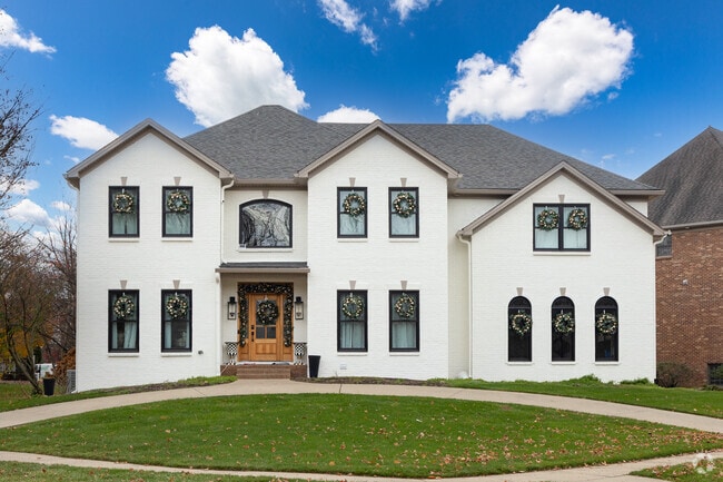 Beaumont features large, family-sized homes built within the last 30 years.