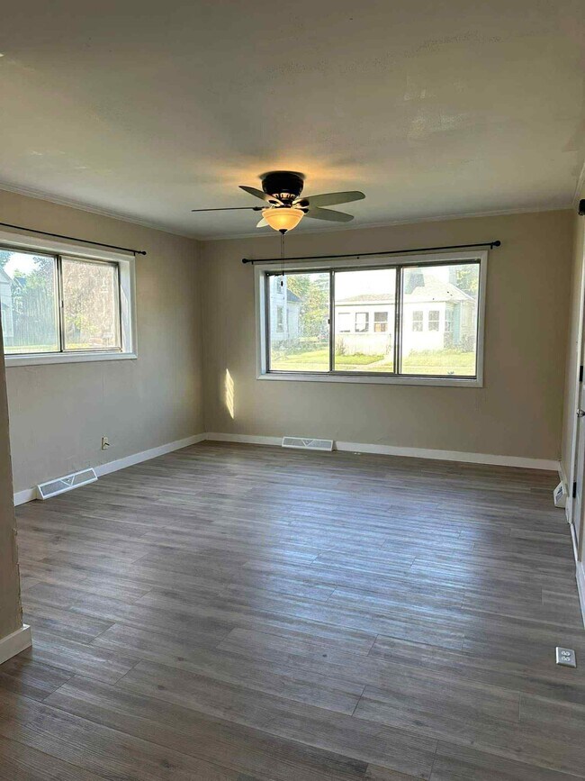 634 First St, Huntington, IN 46750 - photo 6