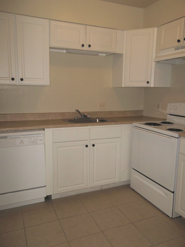 Gravois Point Apartments 385 Corisande Hills Rd, Fenton, MO