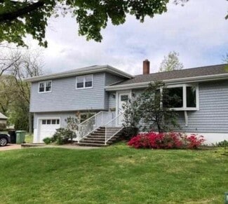 446 Roedel Plaza, Paramus, NJ 07652