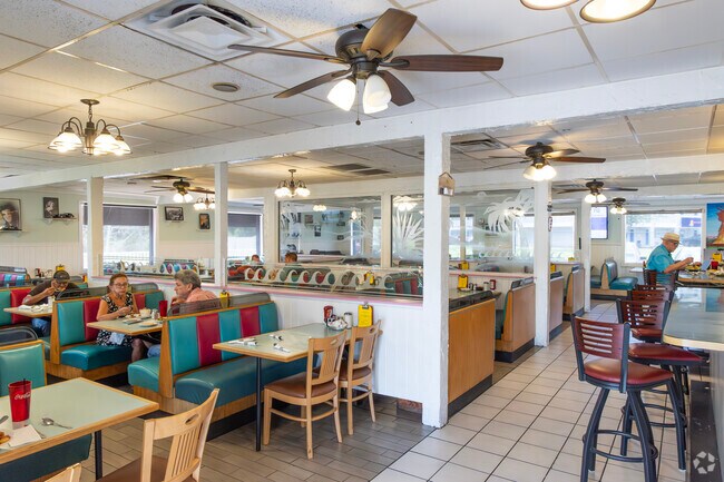 The Country Skillet is popular among the locals.