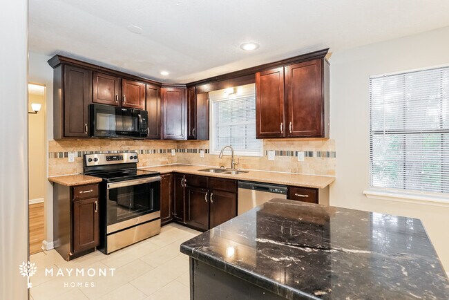 110 Lupine Ct, Atlanta, GA 30349 - photo 6