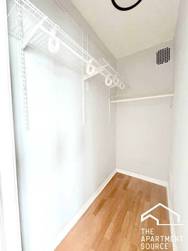 6228 S Western Ave unit 208, Chicago, IL 60636 - photo 5