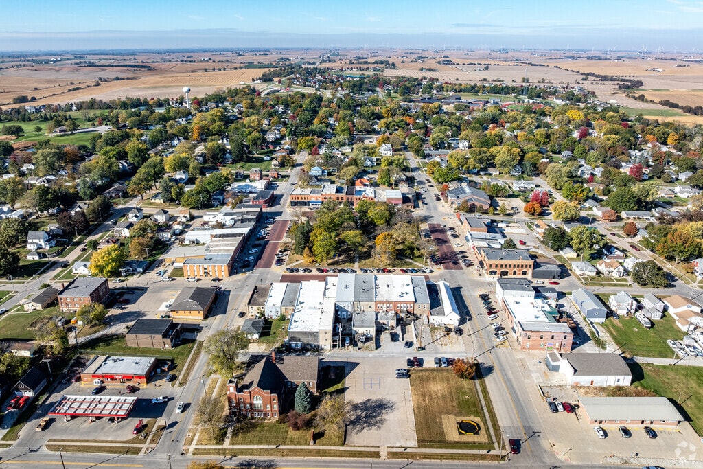 Williamsburg is a small town in Iowa County and home to around 3,500 residents.