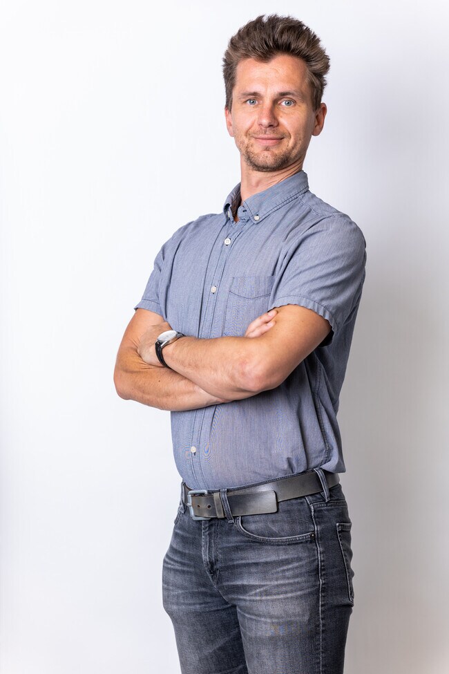 Agent Photo