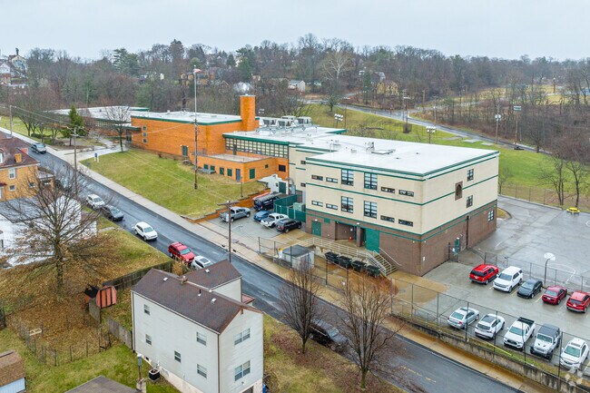 Explore, discover, and thrive in the welcoming community of Arlington Elementary School.