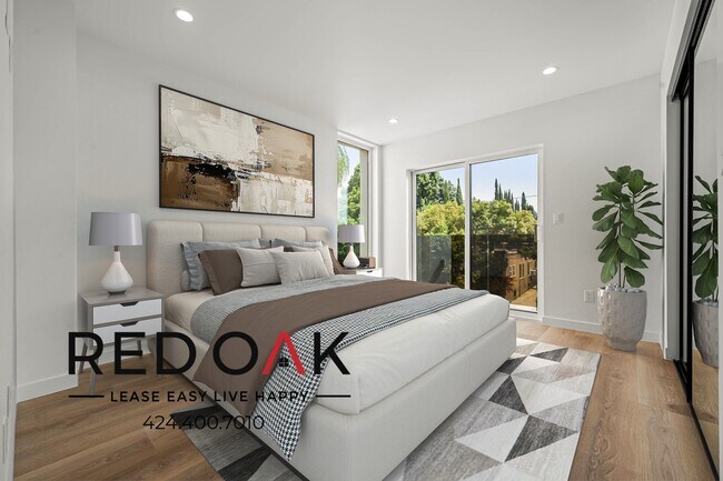 2001 Vista Del Mar Ave unit 2001 1/4, Los Angeles, CA 90068 - photo 3