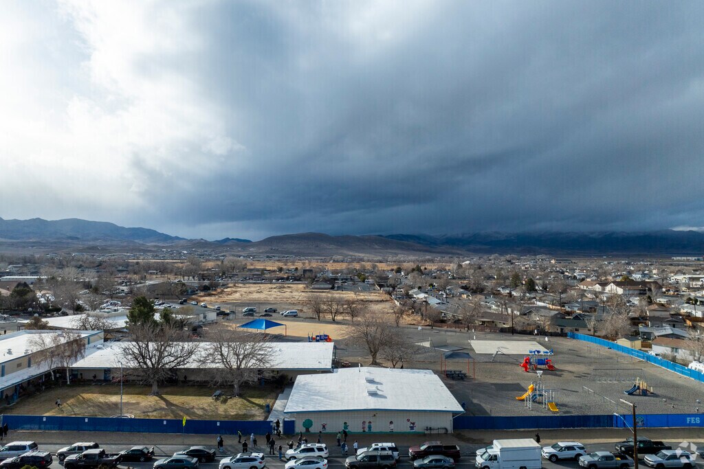 The car loading zone at Fernley Intermediate School.