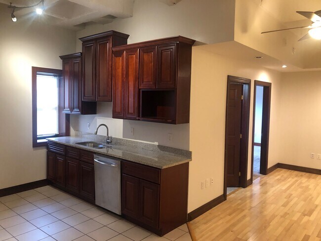 Gallery 3450, Saint Louis, MO 63104 - photo 4