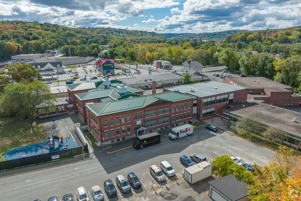 Sprague Elementary School is located on Thomaston Avenue in Waterbury.
