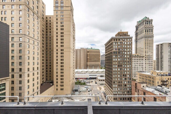 111 State St unit FL5-ID1024679P, Detroit, MI 48226 - photo 6