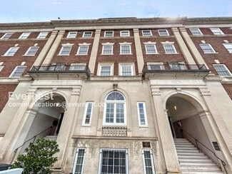 315 N Spruce St Unit 410, Winston-Salem, NC 27101