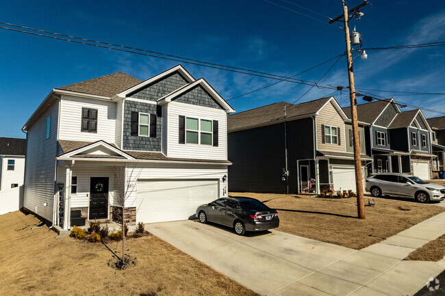 You can find several new traditional homes being built in Shelbyville, TN.