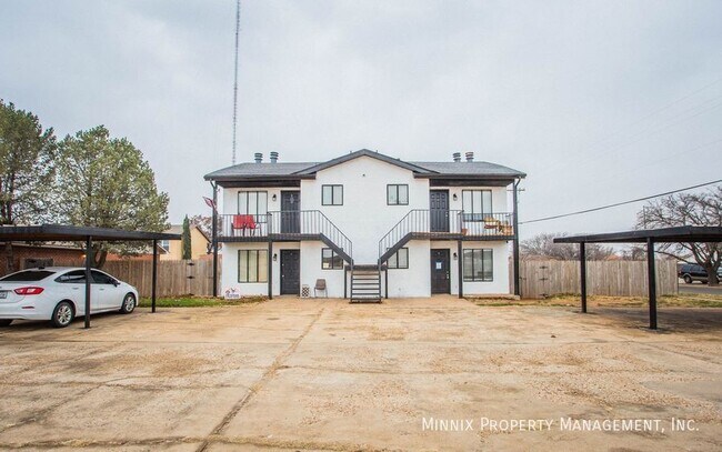 7402 Waco Ave unit B, Lubbock, TX 79423 - photo 3