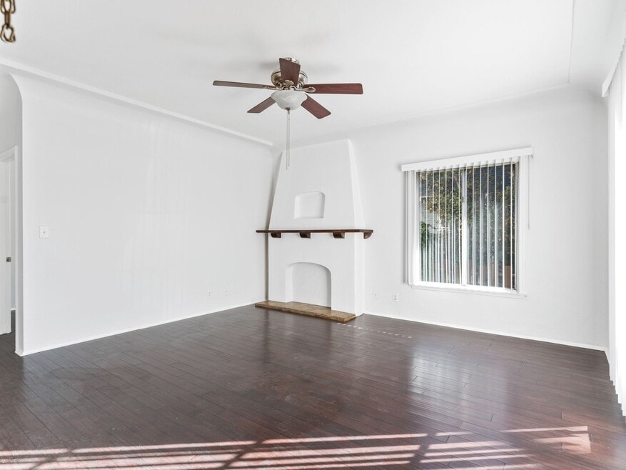 432 Walnut Ave unit 440, Long Beach, CA 90802 - photo 1