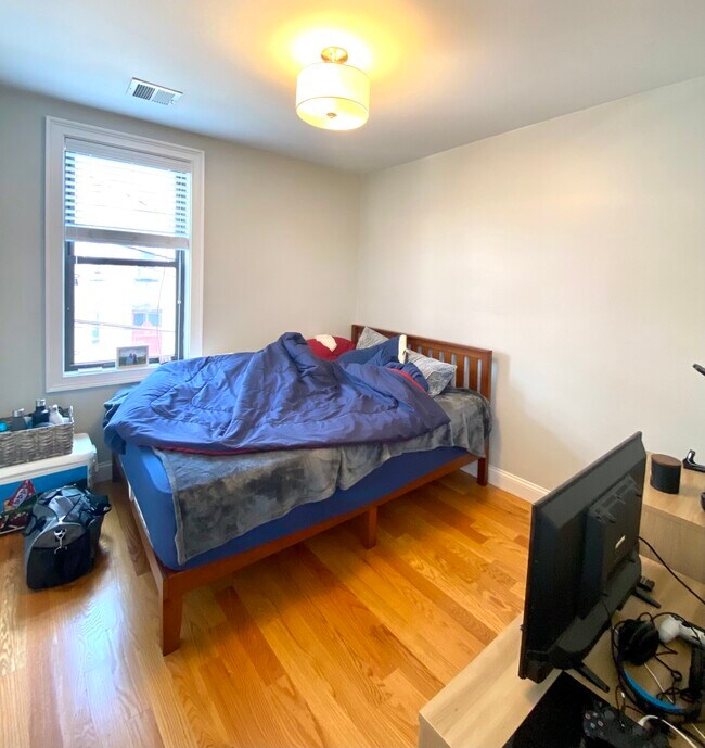 151 Meridian St unit 2, Boston, MA 02128 - photo 6