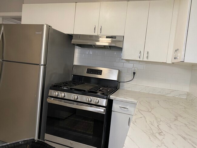 74 Saltonstall Ave unit 74 saltonstall ave, New Haven, CT 06513 - photo 4