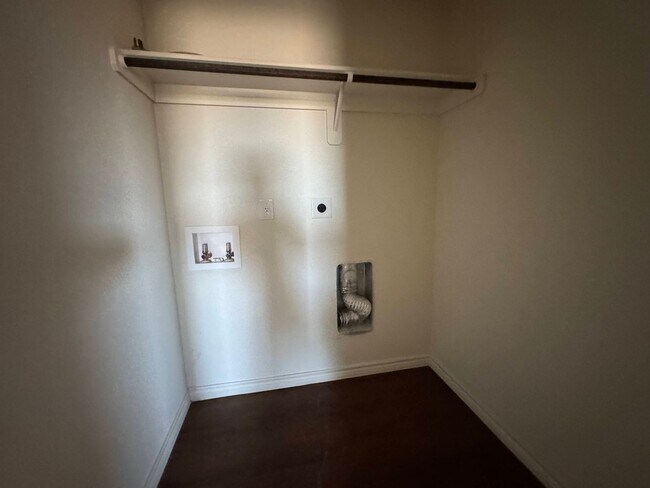 5704 Lariat Ct unit B, Killeen, TX 76543 - photo 7