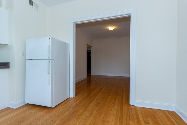 340 Park Ave unit J00P, Glencoe, IL 60022 - photo 5