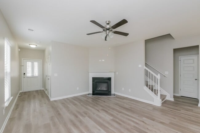 2913 Warwick Ct, McDonough, GA 30253 - photo 5